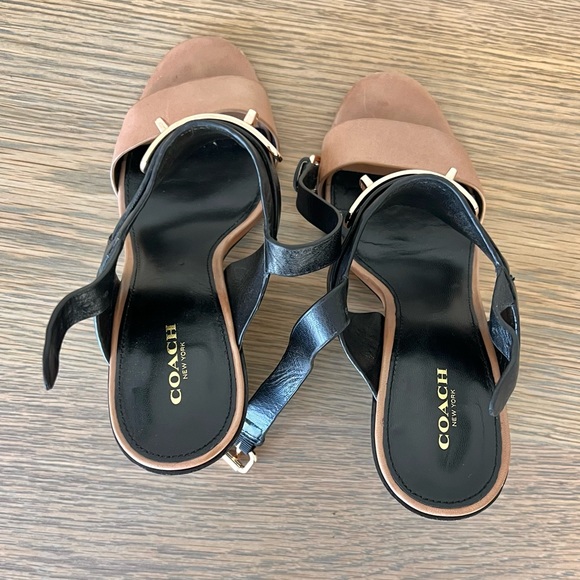 Coach Dennis Turnlock Open Toe Slingback Block Heels Sandals Tan Black Gold 8.5 - Picture 10 of 16